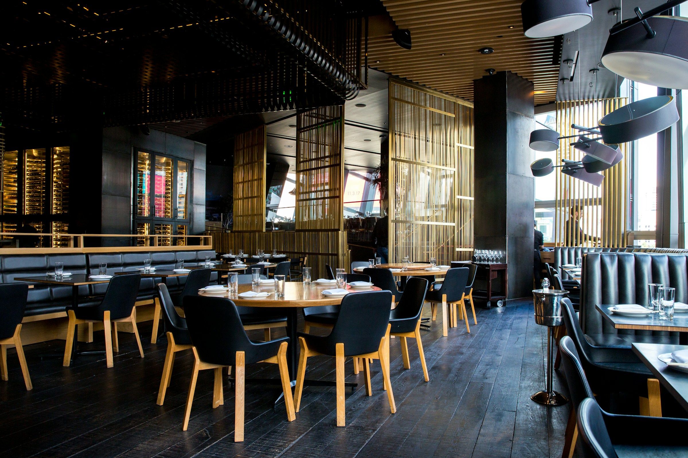 North & Pine dining room